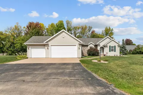 w6074 Paige Way, Appleton, WI 54915