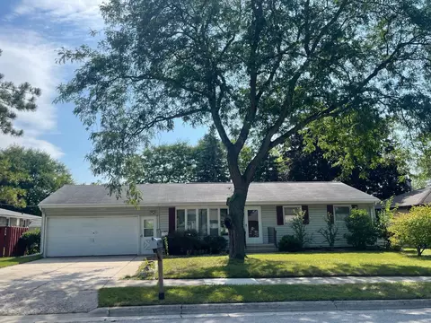2054 Fern Ln, Green Bay, WI 54302