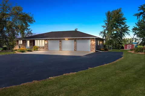 5261 Finger Rd, Green Bay, WI 54311