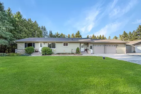 w3110 West Jefferson Road, Chilton, WI 53014