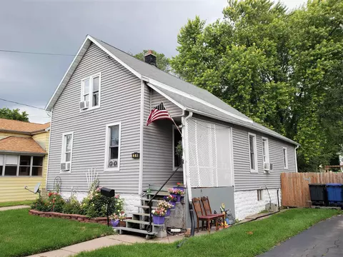 20 W 14th Ave, Oshkosh, WI 54902