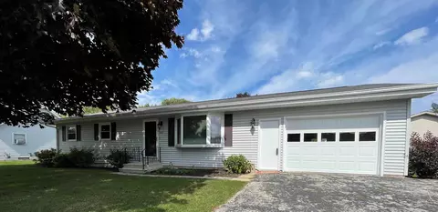 331 Baldwin St, Oconto, WI 54153