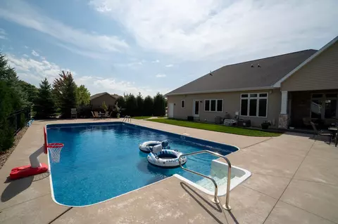 1209 Bobby Ct, Appleton, WI 54915 photo 5