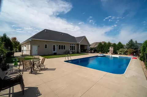 1209 Bobby Ct, Appleton, WI 54915 photo 4