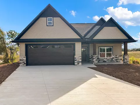 572 Lemere Ct, Howard, WI 54313