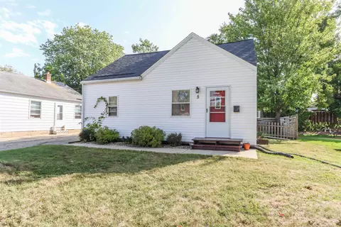 5 Armstrong Ct, Kaukauna, WI 54130