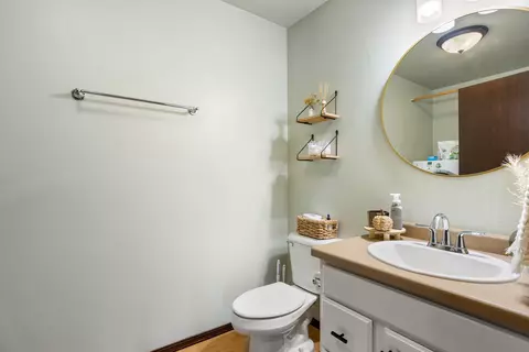 618 Harold Way, Appleton, WI 54915 photo 9
