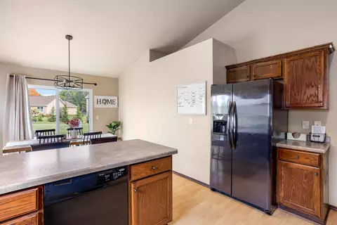 618 Harold Way, Appleton, WI 54915 photo 7