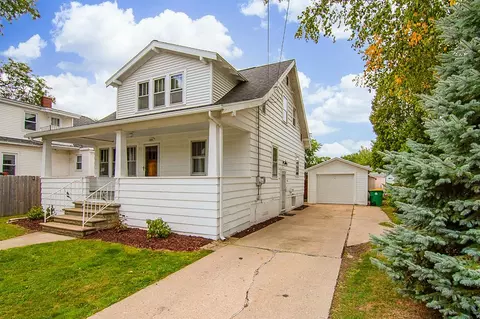 1081 Division St, Green Bay, WI 54303