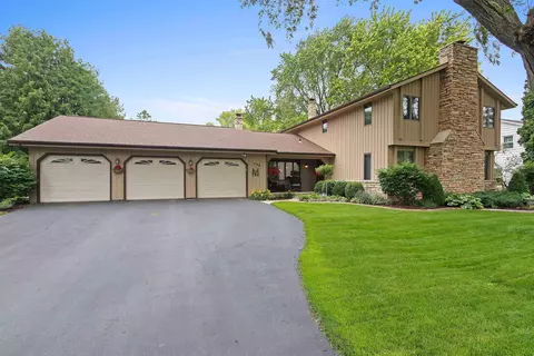 520 E Peckham St, Neenah, WI 54956