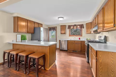 w6121 Colonial Drive, Appleton, WI 54914 photo 9
