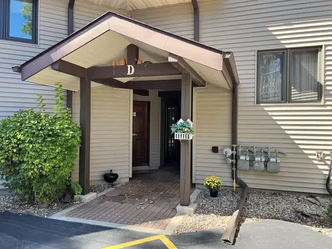 450 N Campbell Rd #D1, Oshkosh, WI 54902