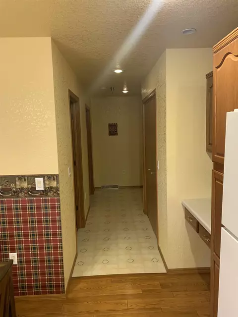w6144 Victorian Drive #5, Appleton, WI 54915 photo 3