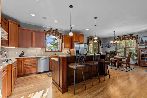 5410 N Summerland Dr, Appleton, WI 54913 photo 7