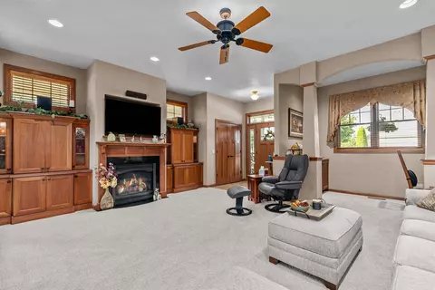 5410 N Summerland Dr, Appleton, WI 54913 photo 16