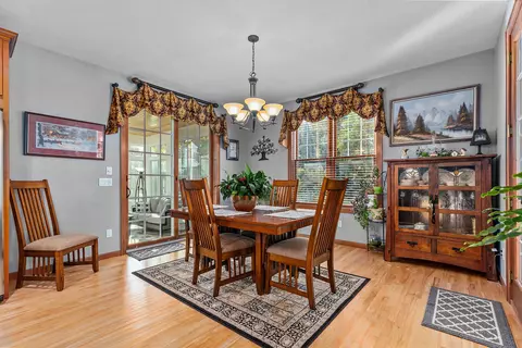 5410 N Summerland Dr, Appleton, WI 54913 photo 12