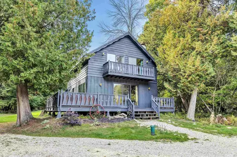 157 Clar Lin Rd, Algoma, WI 54201