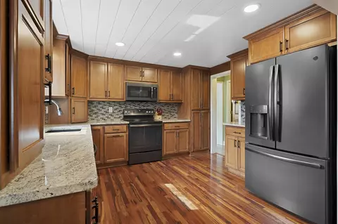 334 Main St, Wrightstown, WI 54180 photo 9
