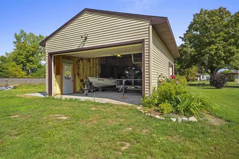 334 Main St, Wrightstown, WI 54180 photo 36