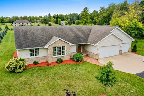 n5567 Henry Court, Luxemburg, WI 54217