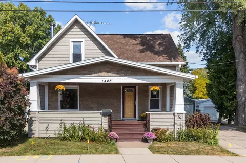 1428 E College Ave, Appleton, WI 54915