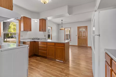 1428 E College Ave, Appleton, WI 54915 photo 3