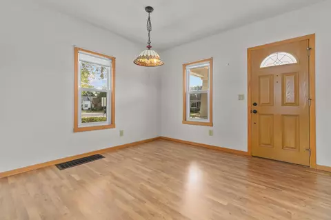 1428 E College Ave, Appleton, WI 54915 photo 6
