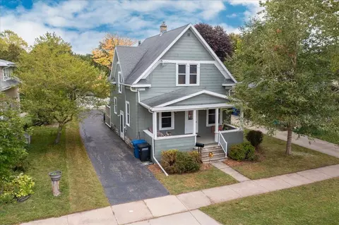 1316 Evans St, Oshkosh, WI 54901
