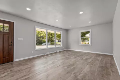 700 E Hoover Ave, Appleton, WI 54915 photo 15