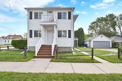 928 N Van Buren St, Green Bay, WI 54302