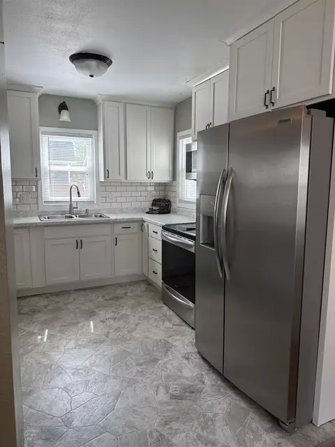 219 N Story St, Appleton, WI 54914 photo 4