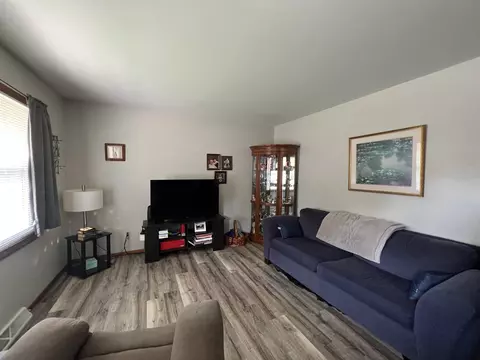 1216 E Sylvan Ave, Appleton, WI 54915 photo 4