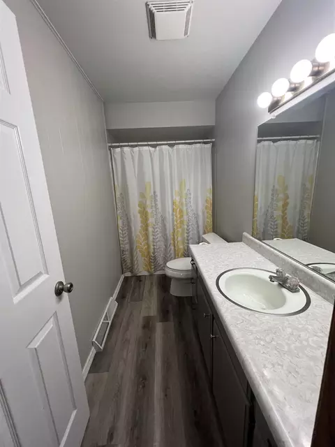 1216 E Sylvan Ave, Appleton, WI 54915 photo 7