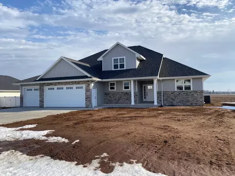 1062 Nutmeg Dr, De Pere, WI 54115