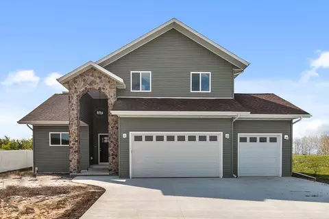 1204 Madelynn Ln, Neenah, WI 54956