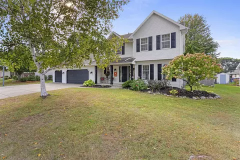 2164 Sunnymede Ln, Green Bay, WI 54311