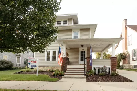 44 6th St, Fond Du Lac, WI 54935