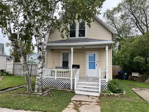 606 Walnut St, Neenah, WI 54956
