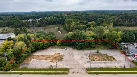 1015 W Fulton St, Waupaca, WI 54981