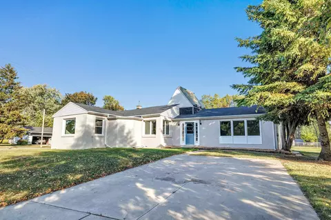 1931 Memorial Dr, Green Bay, WI 54303