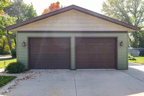 2801 S Lance Ave, Appleton, WI 54915 photo 3