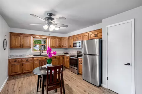 2711 E Henry St, Appleton, WI 54915 photo 5