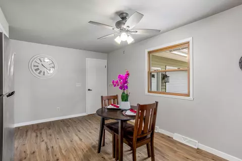 2711 E Henry St, Appleton, WI 54915 photo 6