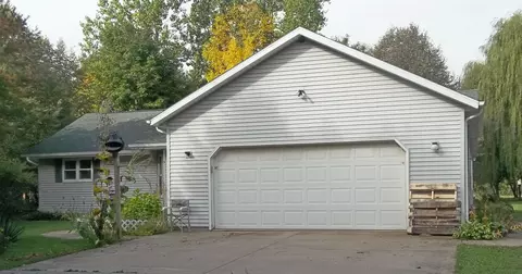 n677 Rabbit Road, Fremont, WI 54940