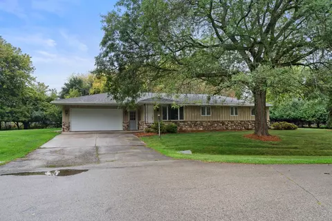 28 Butte Des Morts Ct, Appleton, WI 54914