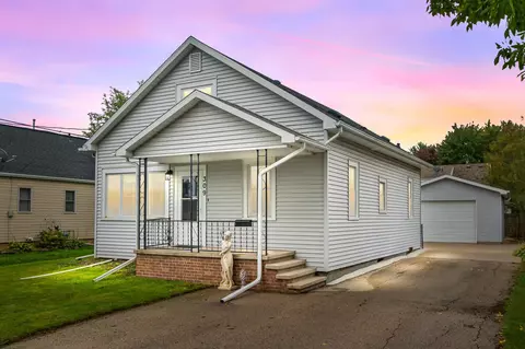 309 Grandview Ave, Menasha, WI 54952