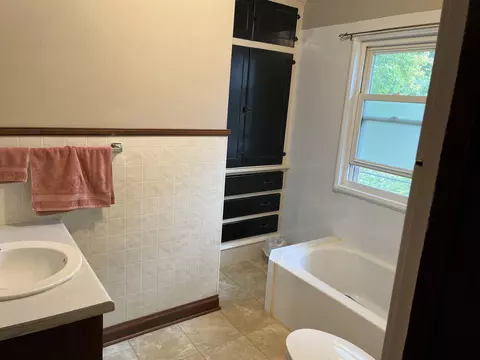 1606 N Oneida St, Appleton, WI 54911 photo 6