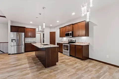 2834 W Fallen Oak Dr, Appleton, WI 54913 photo 6