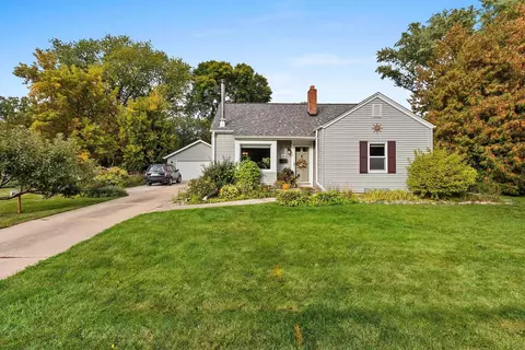 437 Wilcox Ct, De Pere, WI 54115