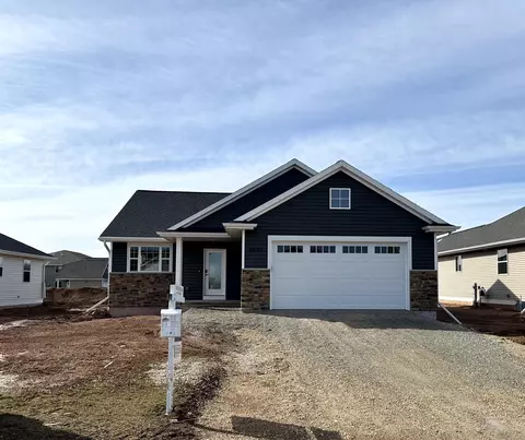 W6545 E Steamboat Lane, Appleton, WI 54915